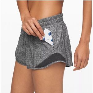 Lululemon Hotty Hot 2.5” Shorts